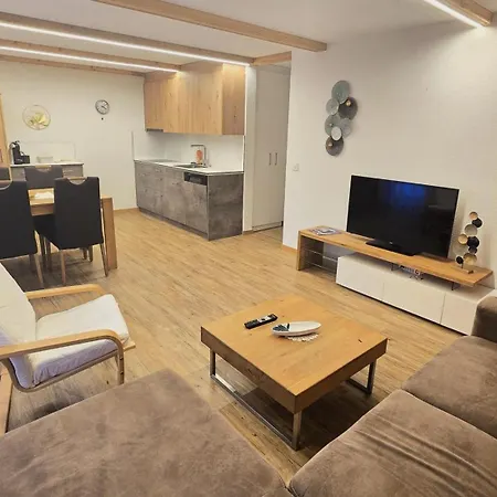 Ferienhaus Adonis Saas-Grund Room photo